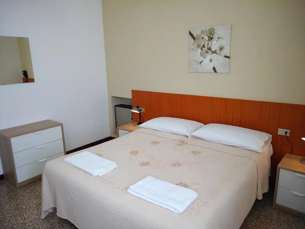 **  Hotel Rosa Italy